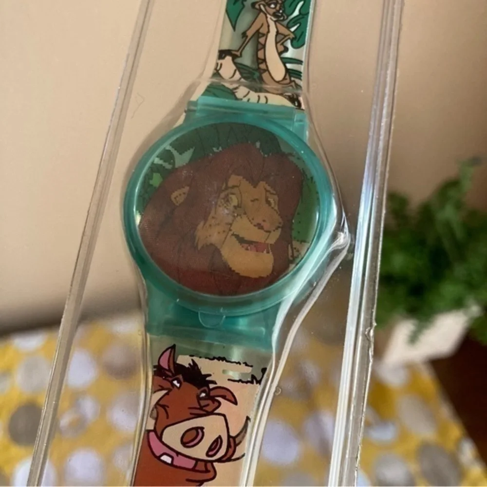 Vintage NIP Disney’s Lion King holographic watch